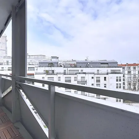 Lovely Quiet Flat Near Bnf & Seine شقة *